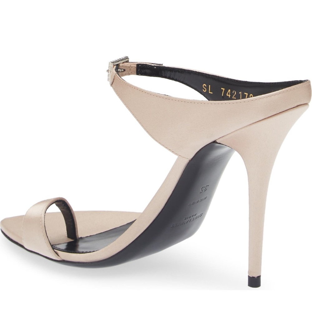 Pointed Toe Sandal